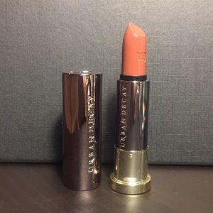 Urban Decay Vice Lipstick Comfort Matte in 1993